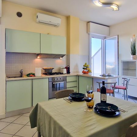 Appartamento Sopra Il Mare Civitanova Marche Exterior foto